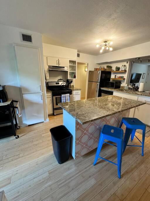 Apartamento 2 Bed With Pool And Creek Views Near Congress Ave Austin Exterior foto
